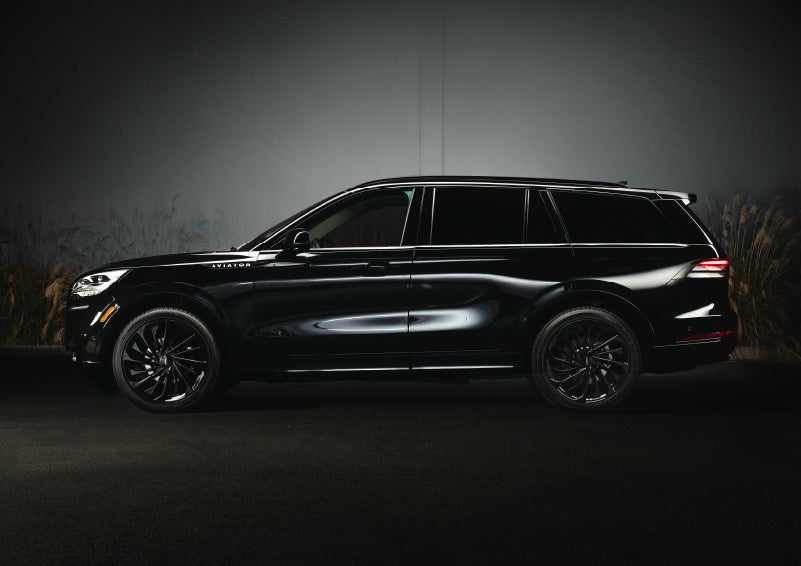A 2024 Lincoln Aviator® SUV is shown in the Infinite Black exterior color | Crossroads Lincoln of Southern Pines in Southern Pines NC